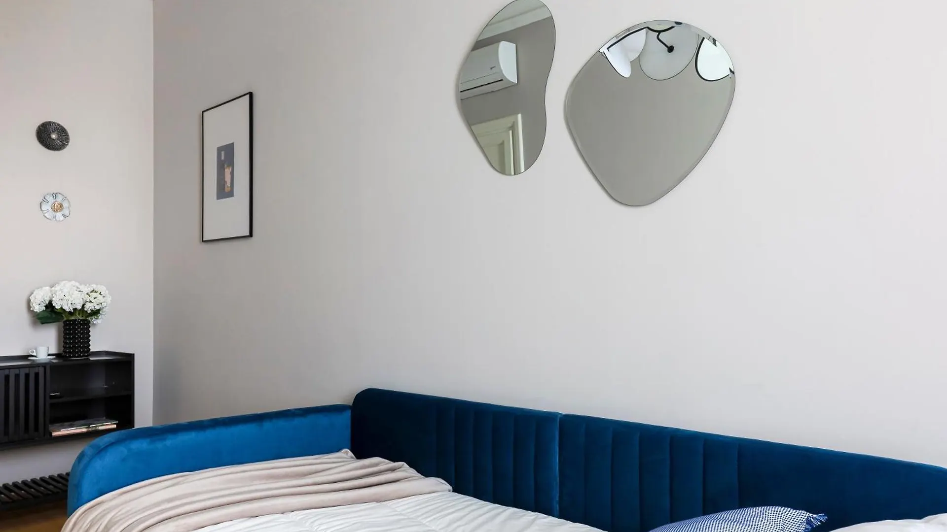 Piramide Deluxe Apartment Rome Italy