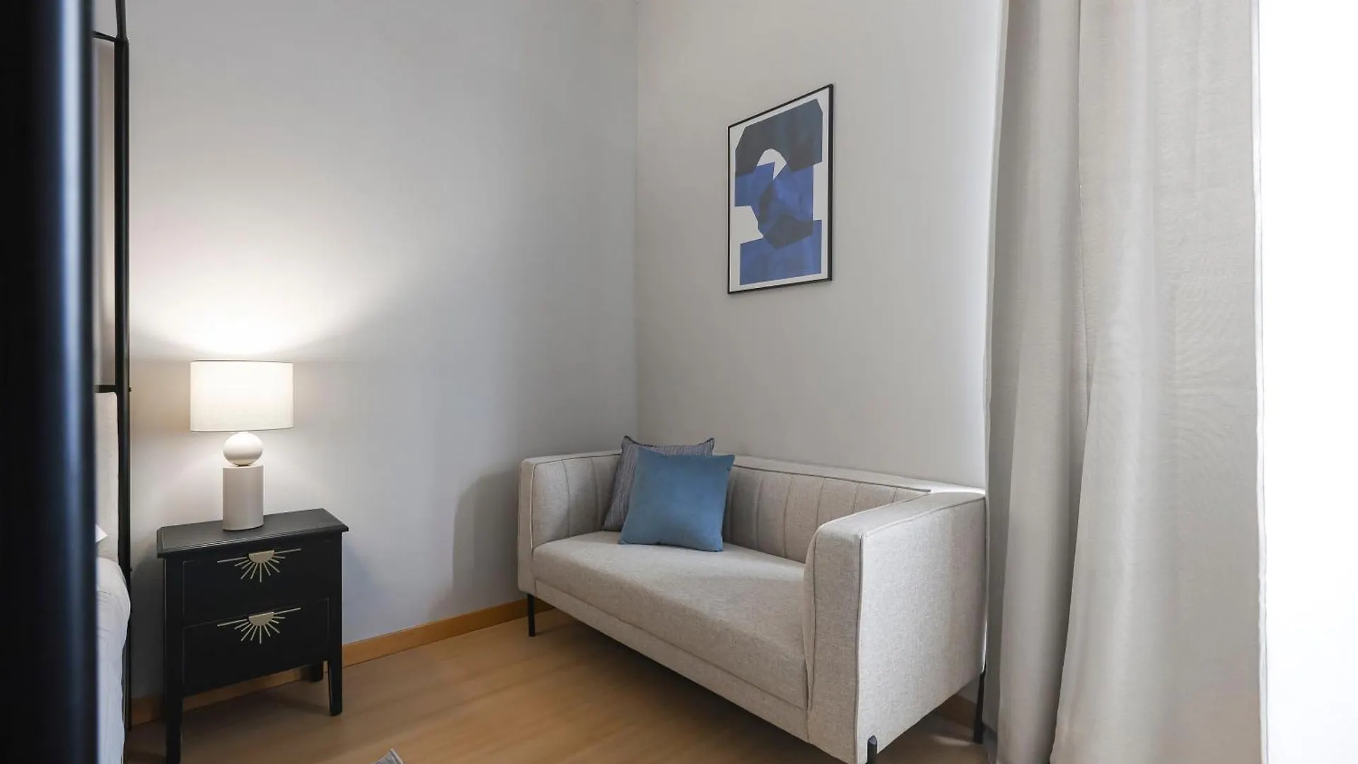 Piramide Deluxe Apartment Rome Italy