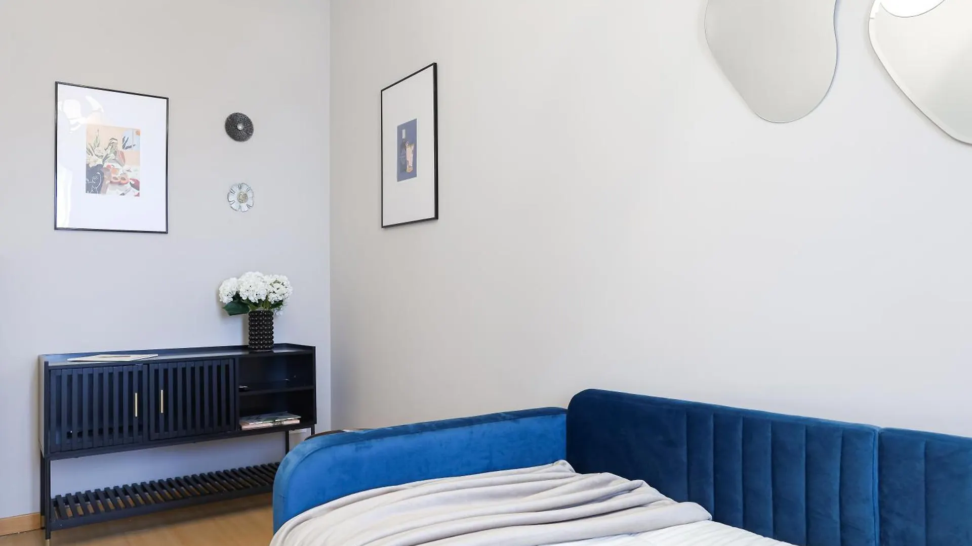 Piramide Deluxe Apartment Rome 0*,