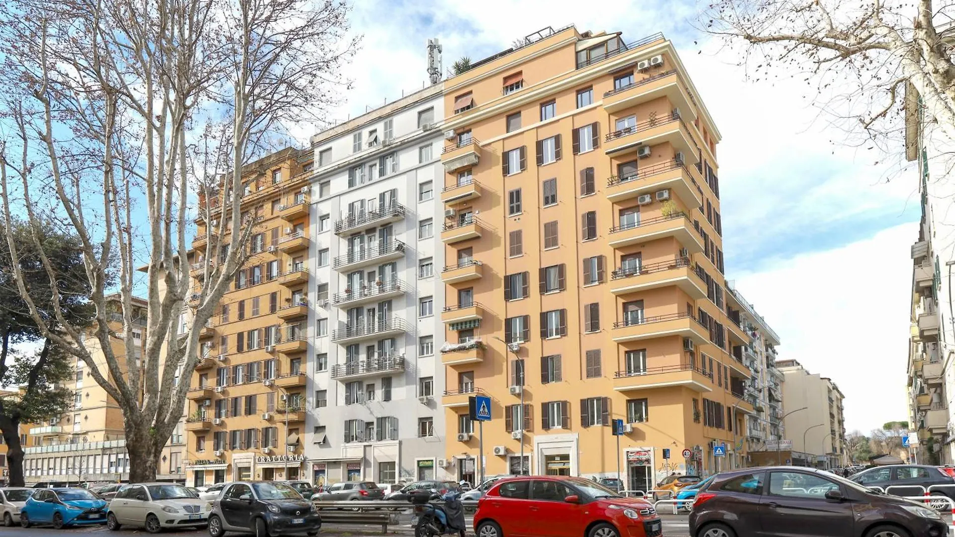 Piramide Deluxe Apartment Rome 0*,  Italy