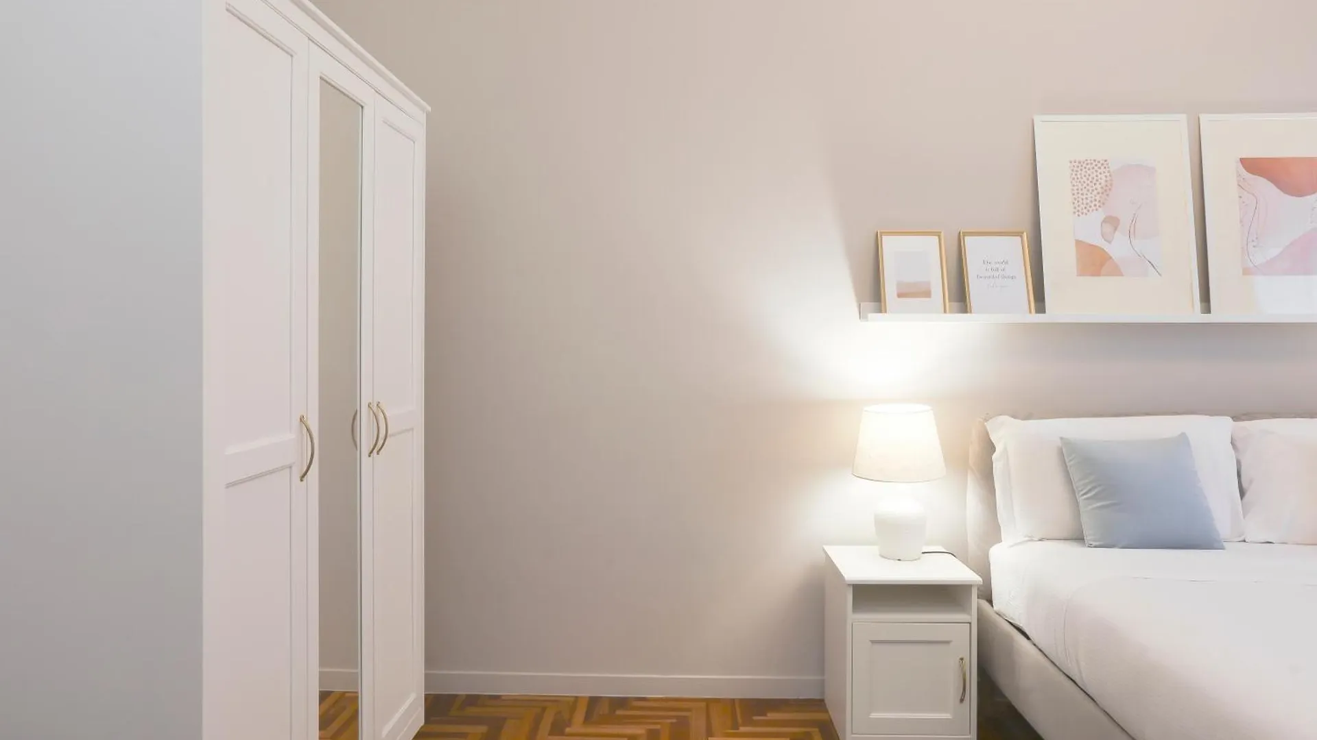 Piramide Deluxe Apartment Rome